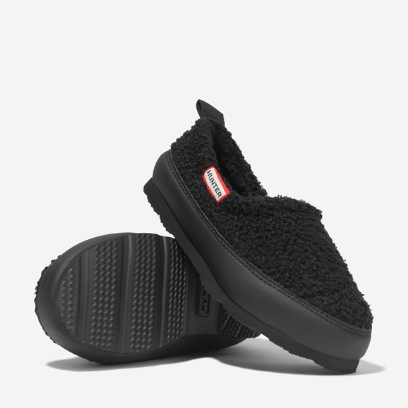 Hunter Other - NWOB Hunter Baby Black Water Resistant Sherpa Slippers in size c5